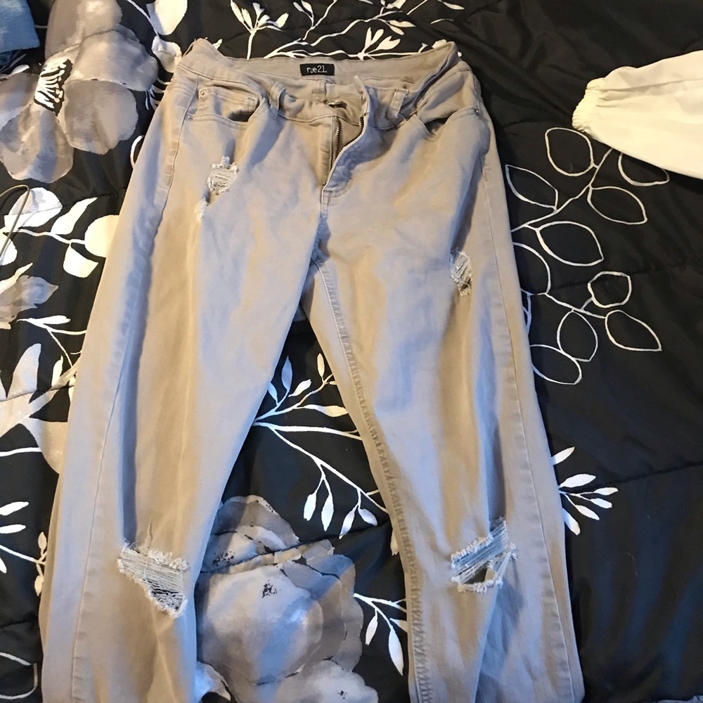 Rue 21 grey ripped jeans